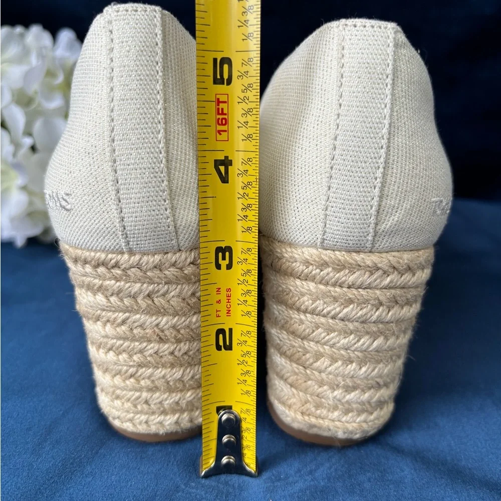 TOMS Cream Canvas Espadrille Wedge Peep Toe Sandal size 8